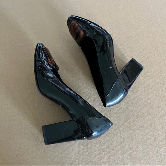 STEPHANE KELIAN Black Patent with Tortoise Buckle Block Heel - Picture 2 of 8